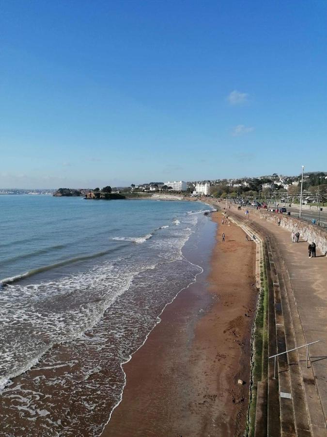 Barbie House: Beachfront Apartments with Beauty Amenities Paignton Exterior photo